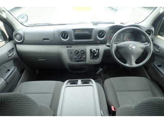 NISSAN CARAVAN VAN 2016 white